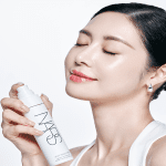 اسپری فیکس آرایش لایت رفلکتینگ نارس - Image 2